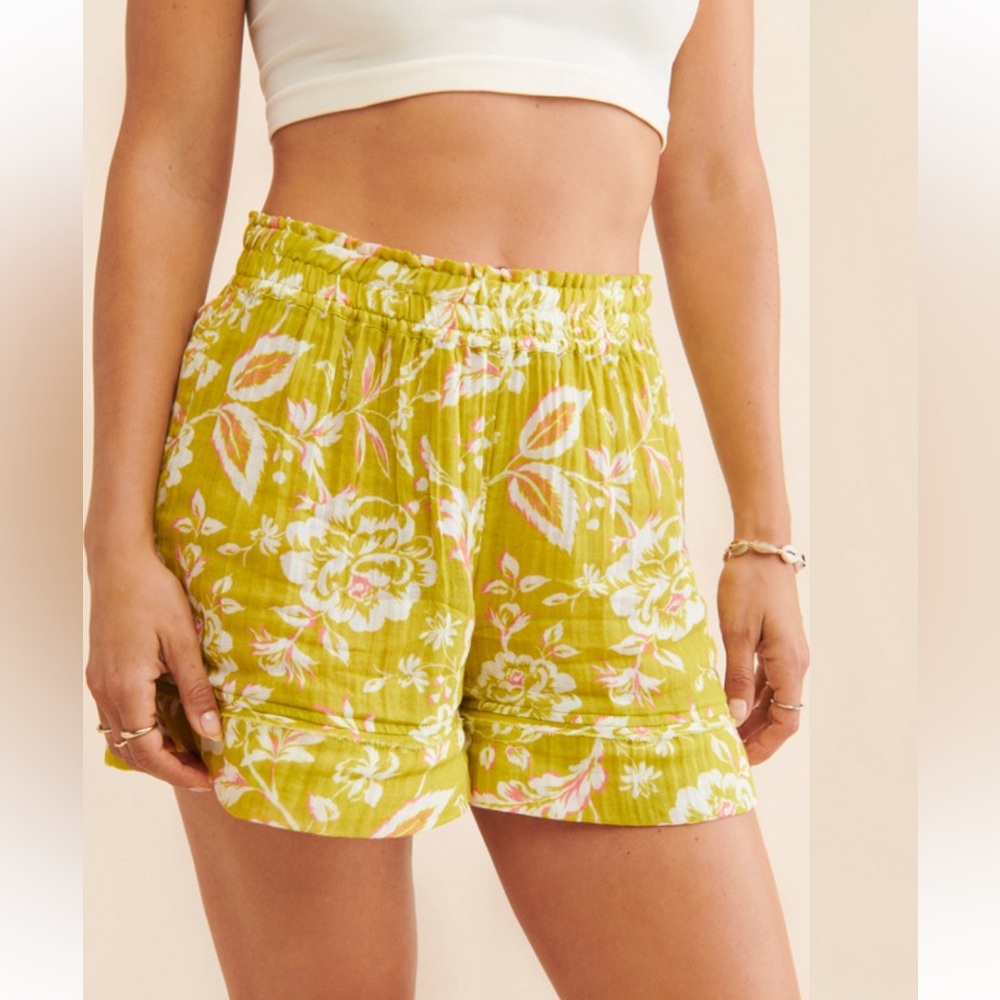 ANTHROPOLOGIE Floral Printed Relaxed Shorts Sz Small in green NEW